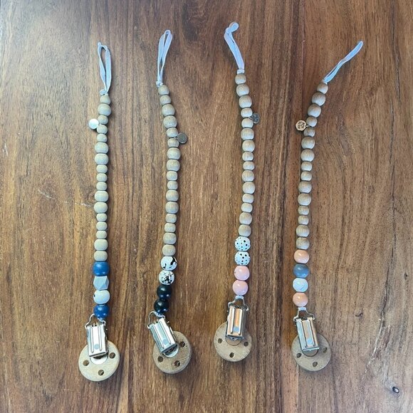 Pop Ya Tot Wooden Bead Dummy Chain/ Pacifier Straps Bundle x4 - Picture 2 of 2